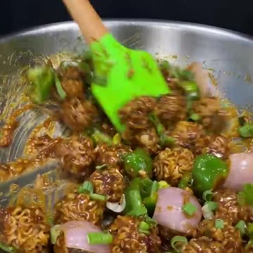 Maggi Manchurian ASMR Cooking __ #shorts #food #cooking #asmr #indianasmrworld #maggi #manchurian
