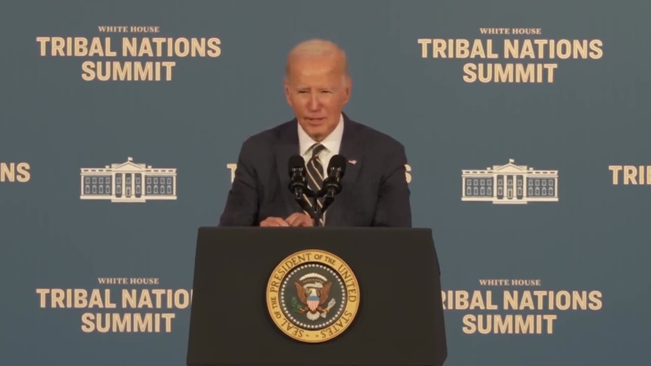 Joe Biden's 3in1 Gaffe (Teleprompter, Inability to Count to Three, Weird Baby Talk)