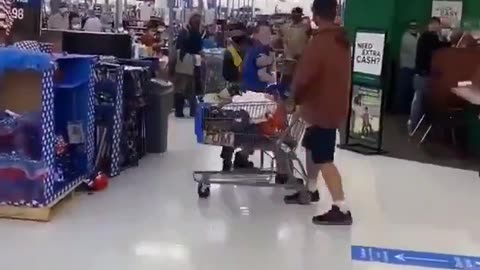 Walmart Employee KOs Thief