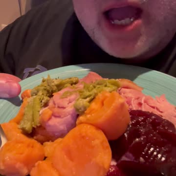 Early Thanksgiving at Apefather House! OH! #thanksgiving #ham #amc #djt