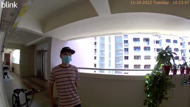 db parenthome residents 20221011 Tuesday Ah Wui on leaves