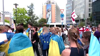 Ukrainians in Brussels hail EU candidate status