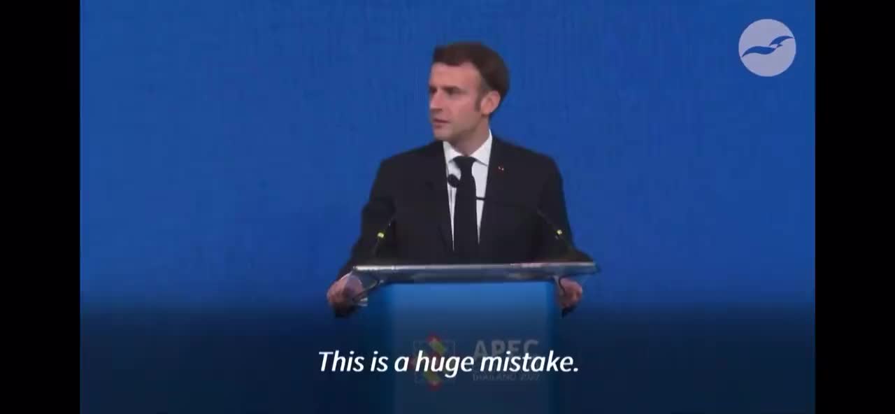 Emmanuel Macron Obeys His Globalist Handler Jacques Attali and Calls for 'A Single Global Order'