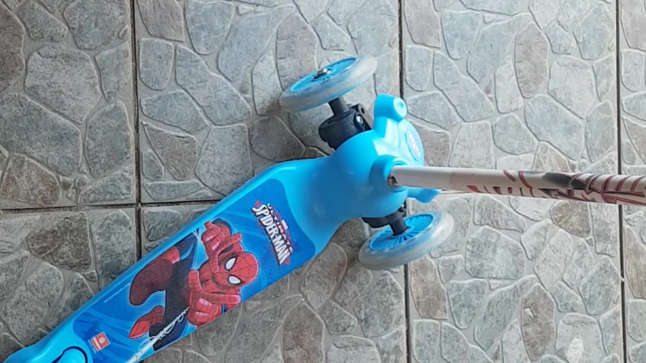 toy Spiderman scooter for kids