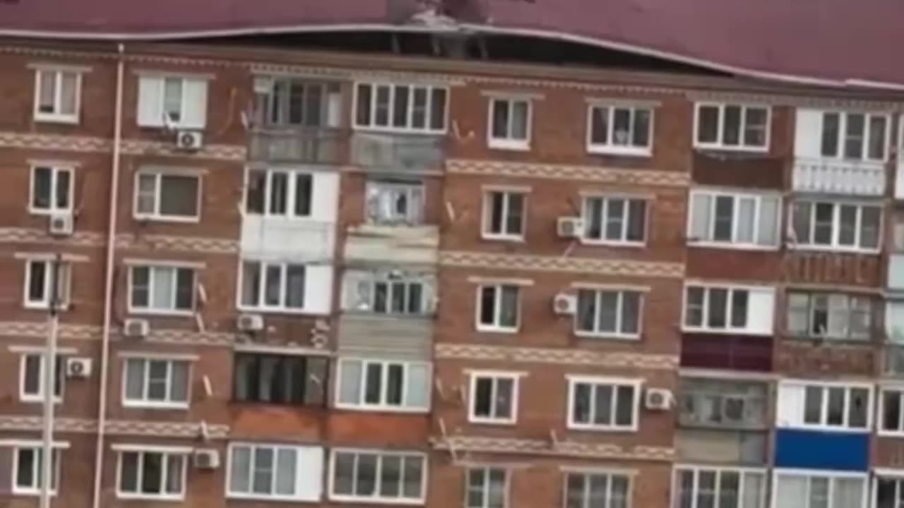 Strong wind removes rooftop
