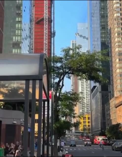 Caída de una grúa de construcción