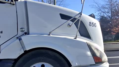 DRUNKEN TRUCK DRIVER TRIES TO KILL ME.