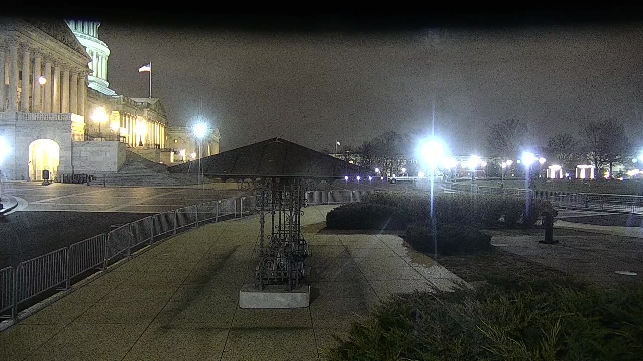 0675USCG00HousePlaza_2021-01-05_01h00min00s133ms.mp4