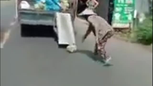 Vietnam Martial Law-style Lockdown 3 Months Ongoing Food Distribution