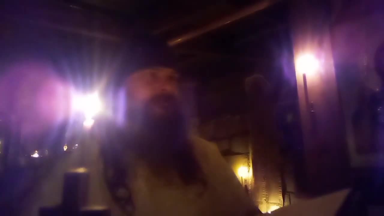 ΤΡΈΦΕΤΑΙ ΤΌ ΘΗΡΊΟ ΤΗΣ ΑΠΟΚΑΛΎΨΕΩΣ