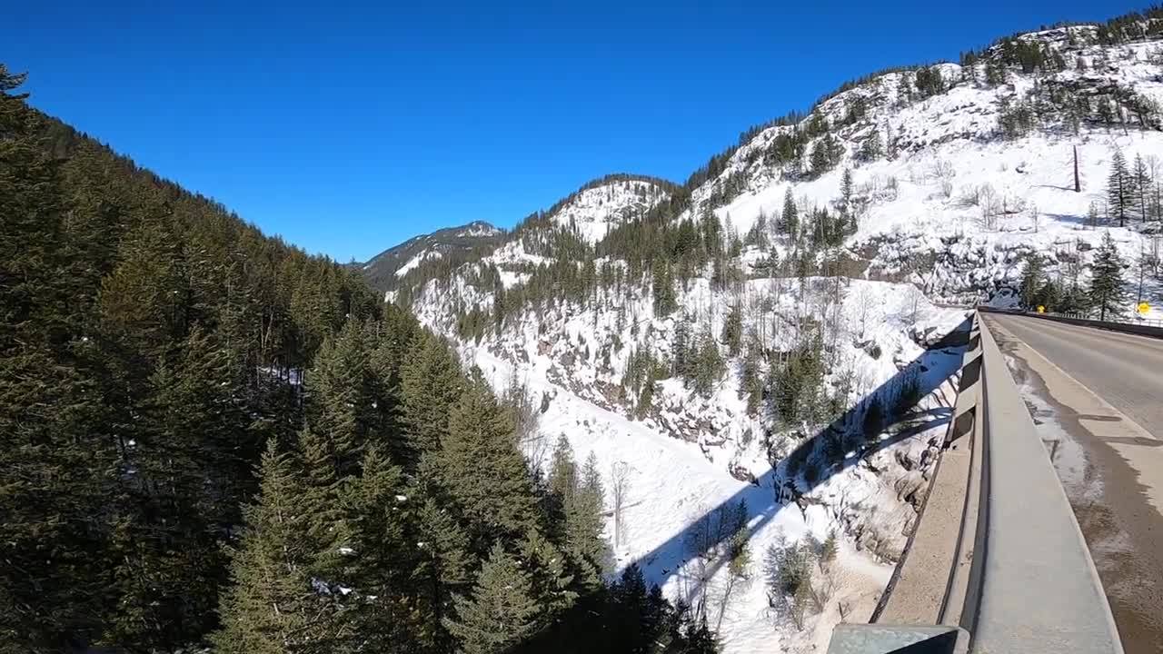 Paulson Bridge, 258 meters(846 feet) long and 84(275 feet) meters above the valley floor.