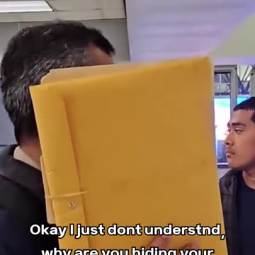 Man Confronts Men Moving Children Through Airport