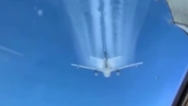 only 2 engines and 8 chemtrail jets