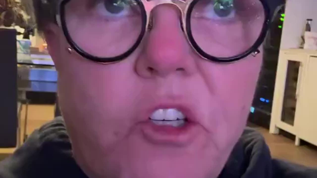 Rosie O'Donnell Has An Emotional Meltdown Over Trump Going To UFC Fights