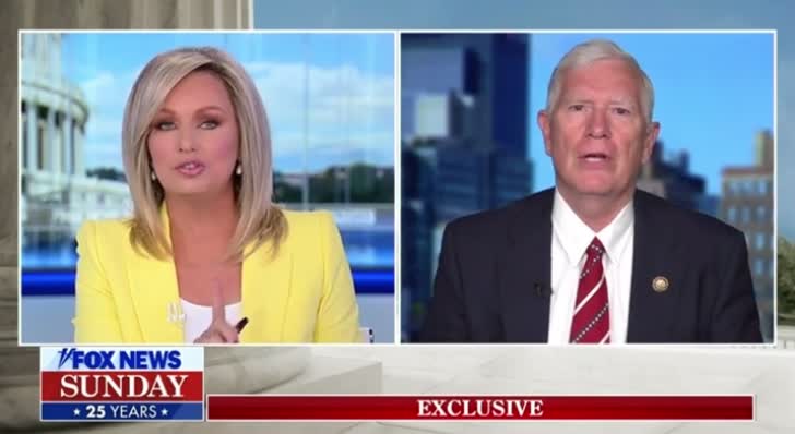EPIC Takedown of Fox News Host Sandra Smith Over "No evidence of widespread voter fraud" Claim
