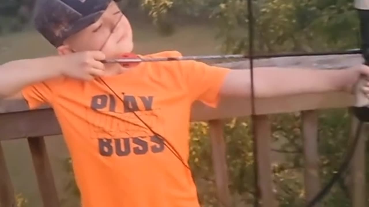 Youth Kids Bowhunting Deer Like A Boss