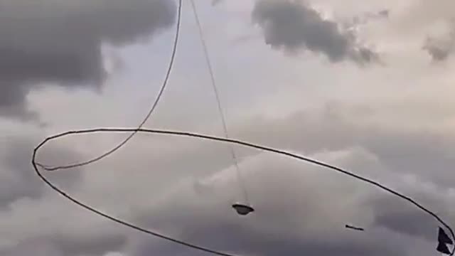 HELICOPTER CARRYING 3 UFOS IN PERU 2022