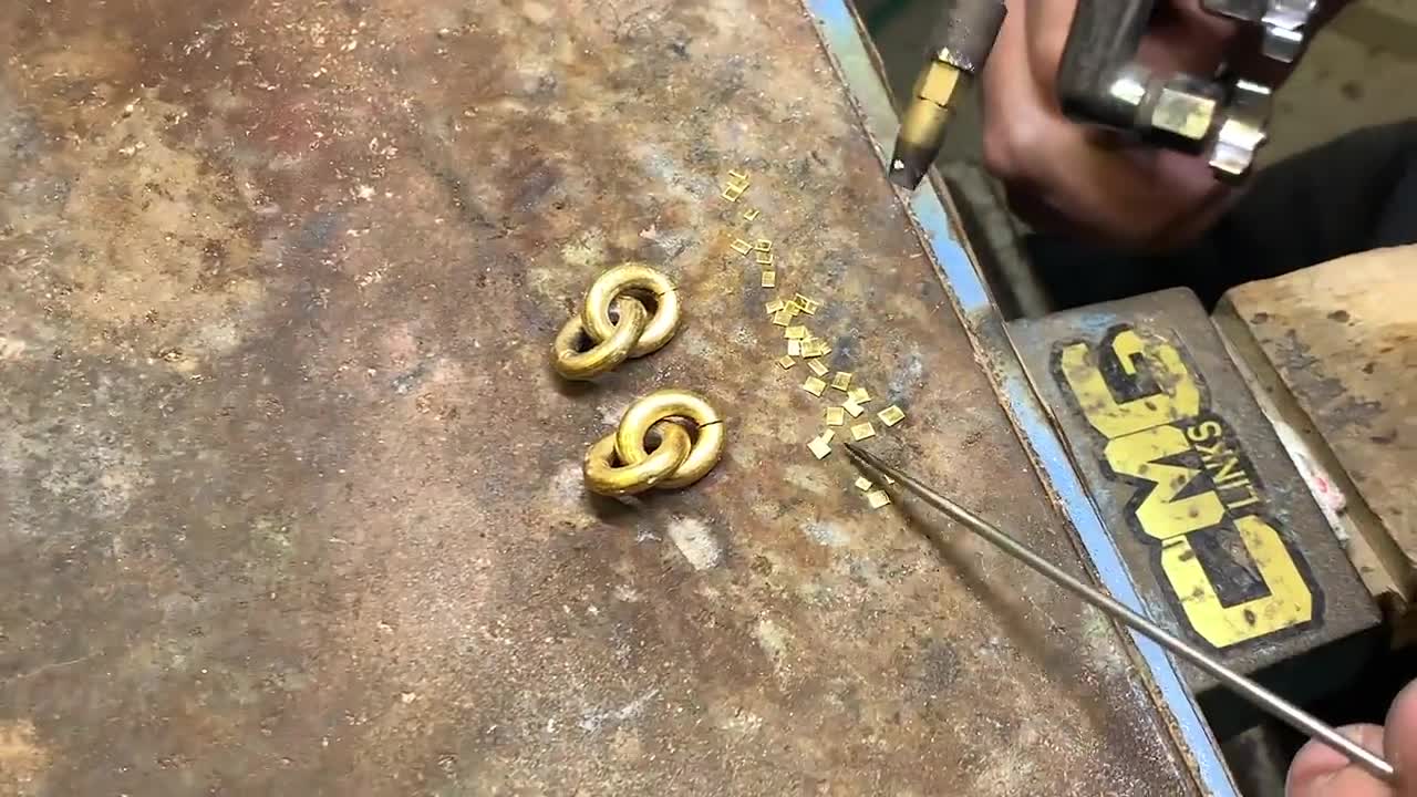 Making a Pure Gold Cuban Link Chain (Handmade 24 Karat)