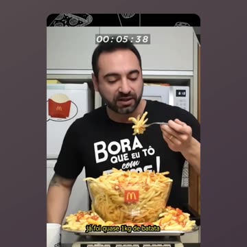 Corbucci eats 30 Mc Fries with 12000 calories