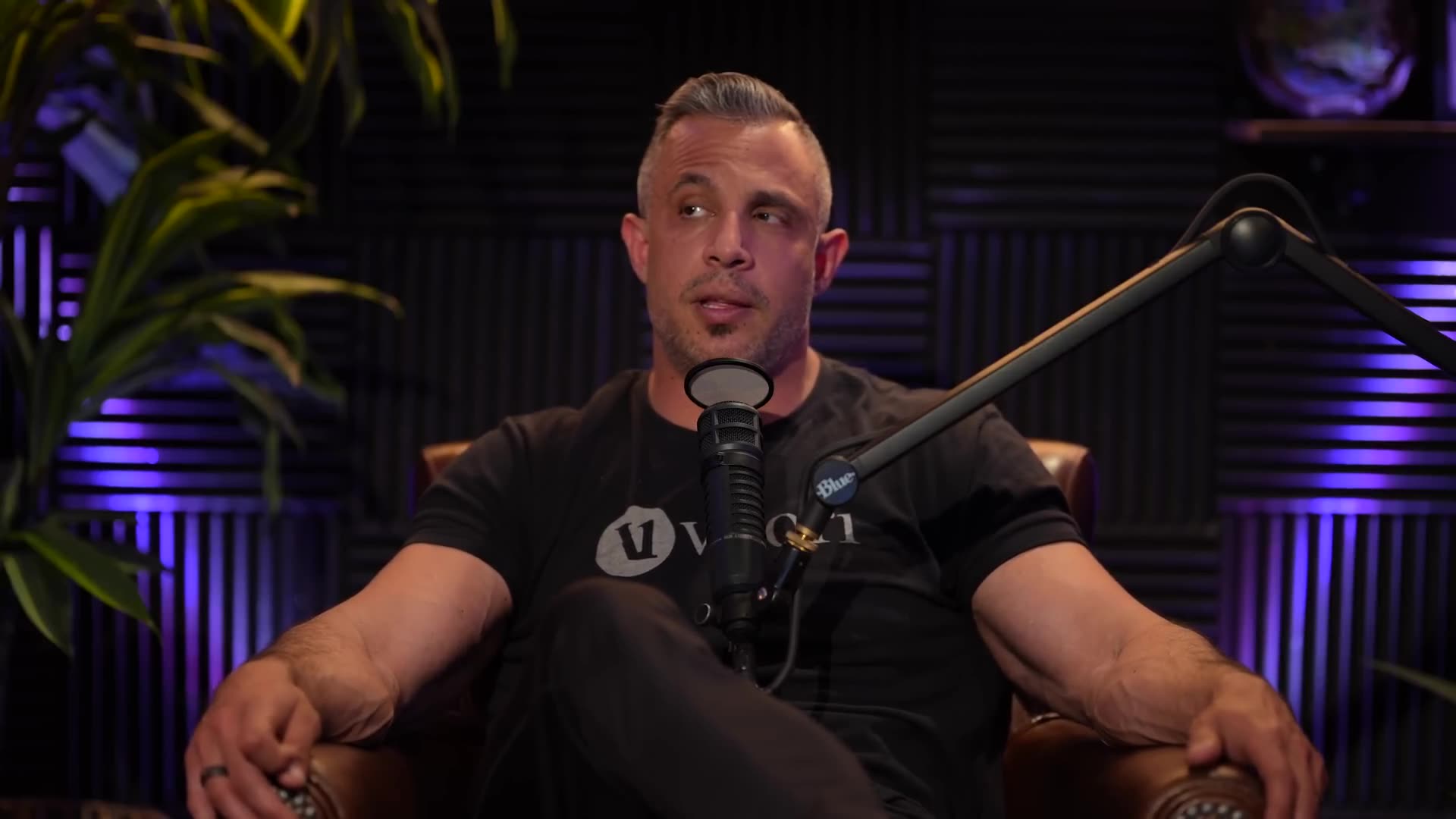 How to Build & Sculpt Your ABS with These Exercises