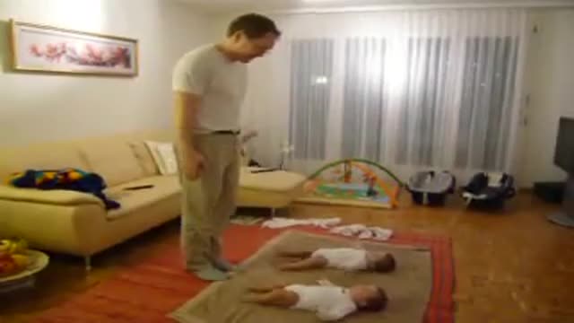 2 little baby dance