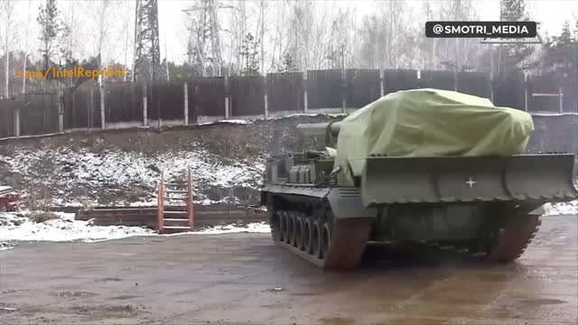 Russia receives FRESH BATCH of MIGHTIEST and most powerful long-range self-propelled "Malka" guns