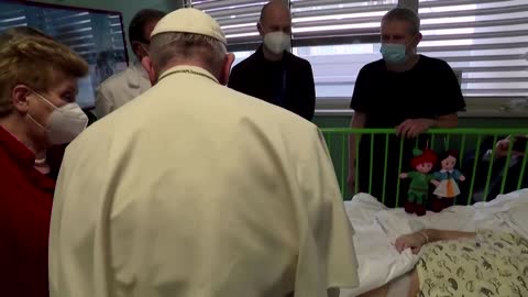 Pope visits Ukrainian child refugees in Rome hospital