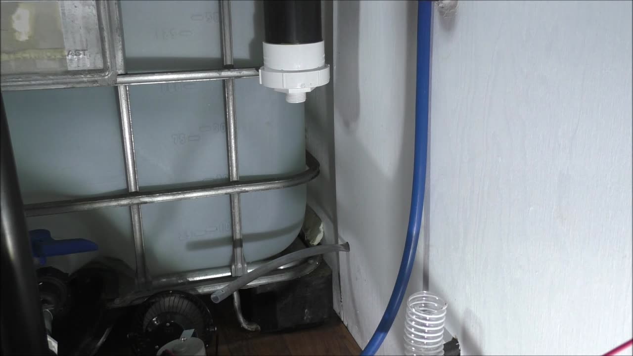 Cleaning The First Flush Off Grid Rain Harvesting System