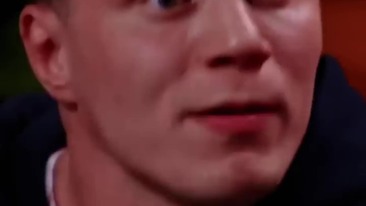 когда нормальный говарит с неодекватным