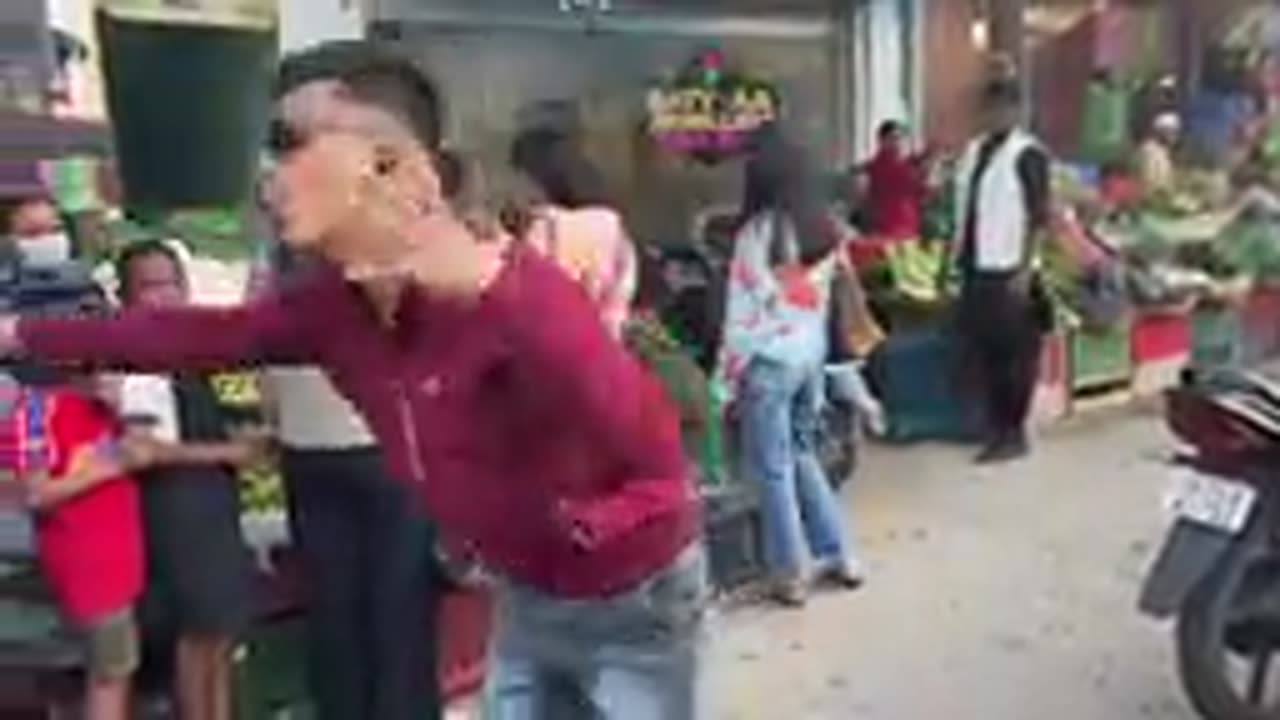 Non stop🤣 Funny Dance in Public❤️||Cute girls Epic reactions😁||Prank On Public 😱 @RawatVlComedy