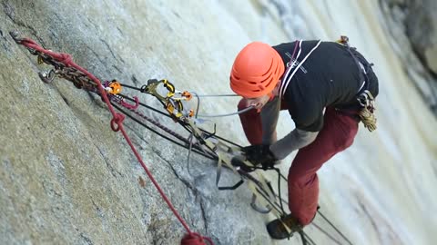 Petzl athlete Emily Harrington sends Golden Gate (5.13 VI) in El Capitan