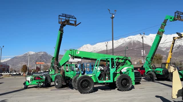 Telehandler Forklift 2013 SkyTrak 6042 4x4x4 6,000 LB 42’ Reach Cummins Diesel Telescopic Fork Lift