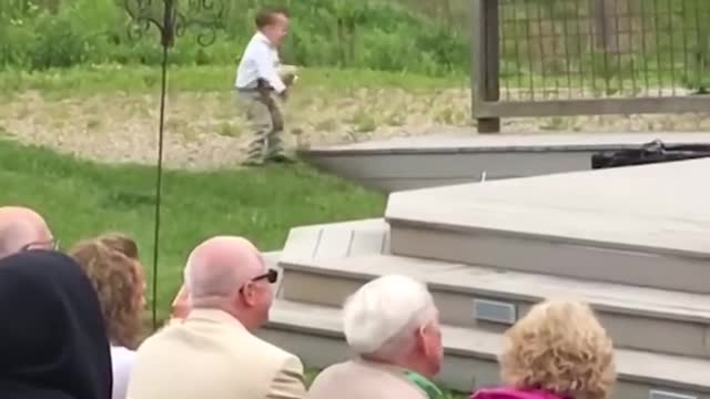 Kids add some comedy to a wedding! - Ring Bearer Fails