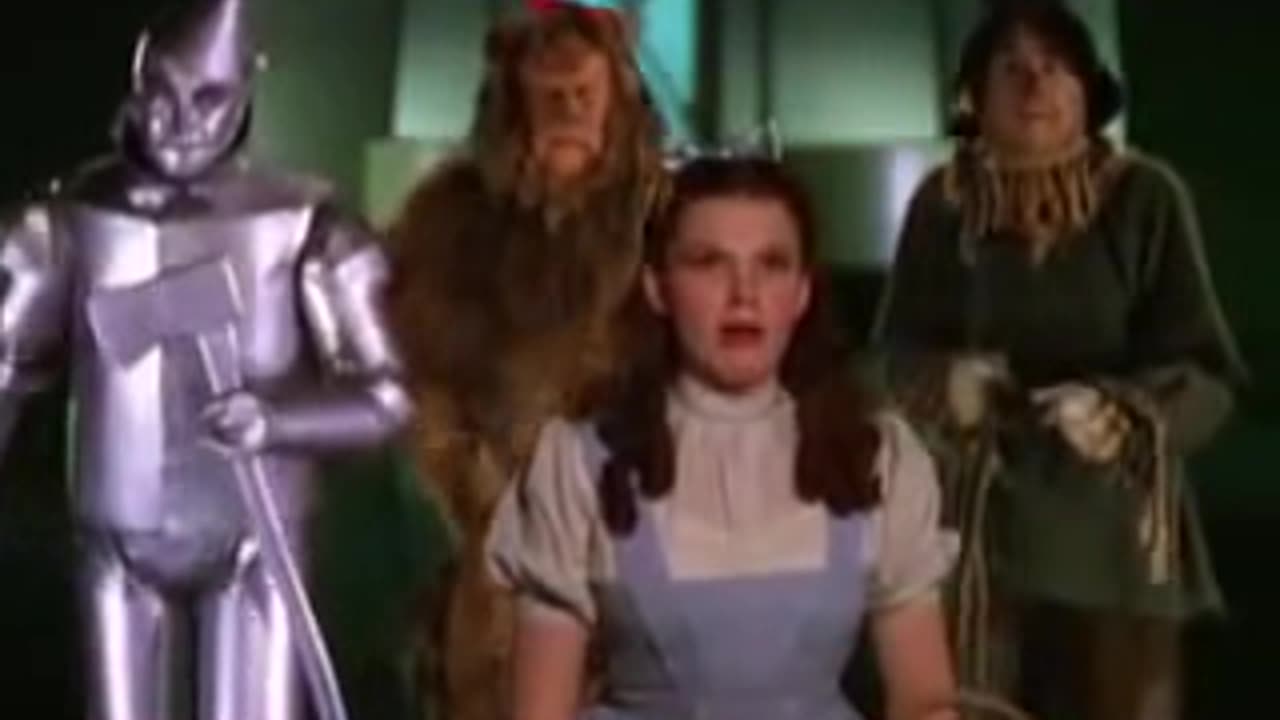 "Pay no Attention to the man Behind the Curtain"! : THE WIZARD OF OZ (1939)