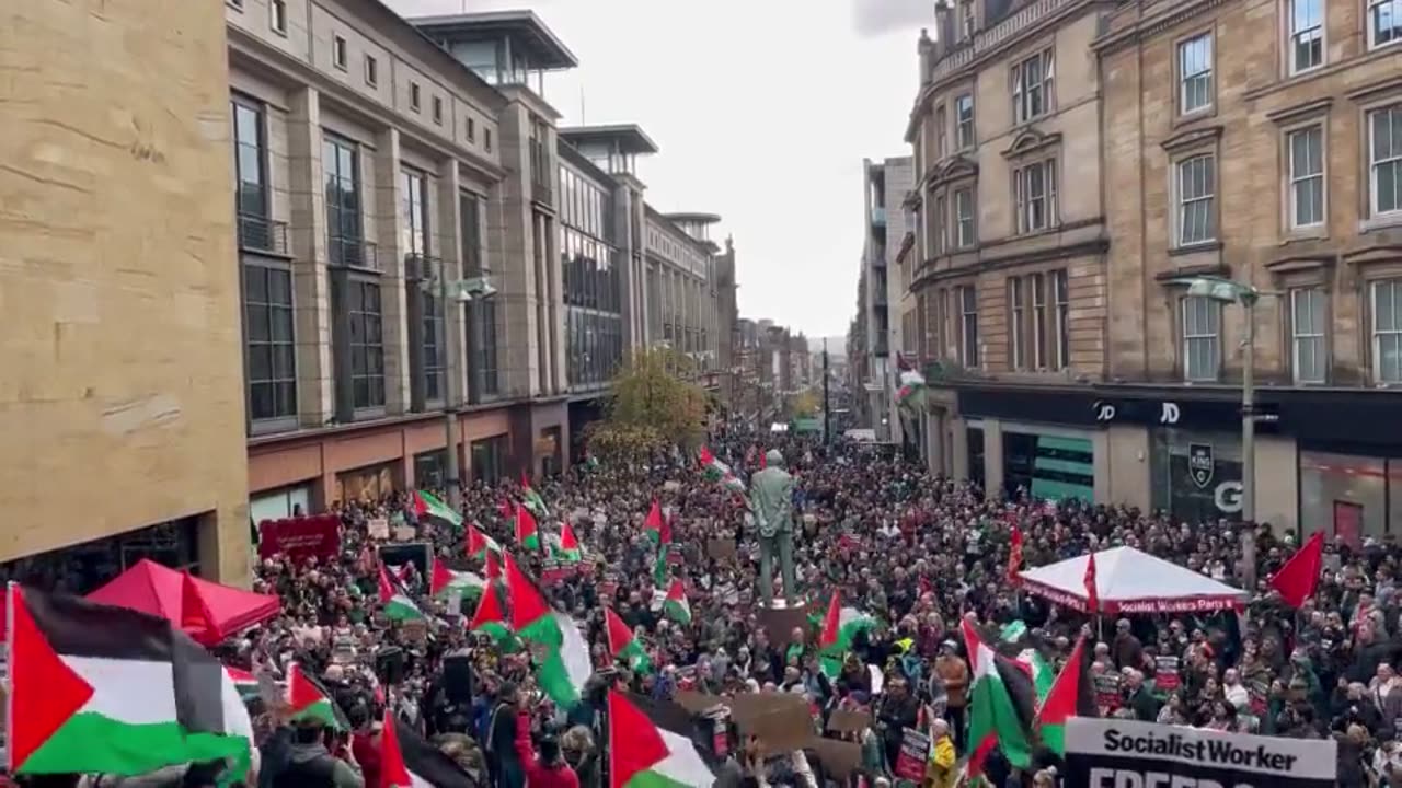 Just In 🚨: Hamas Muslims in Scotland stand with terrorism protest