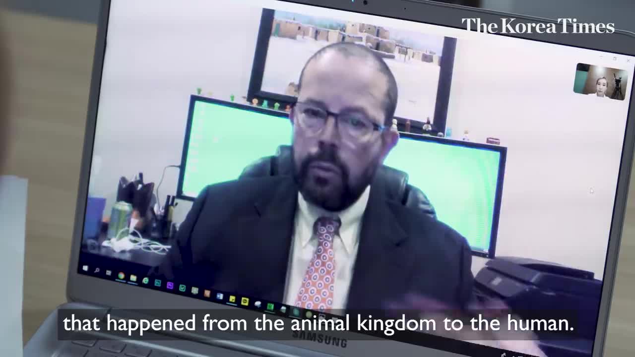 'Vaccines won't work': US virologist breaks down COVID-19, how to curb the spread