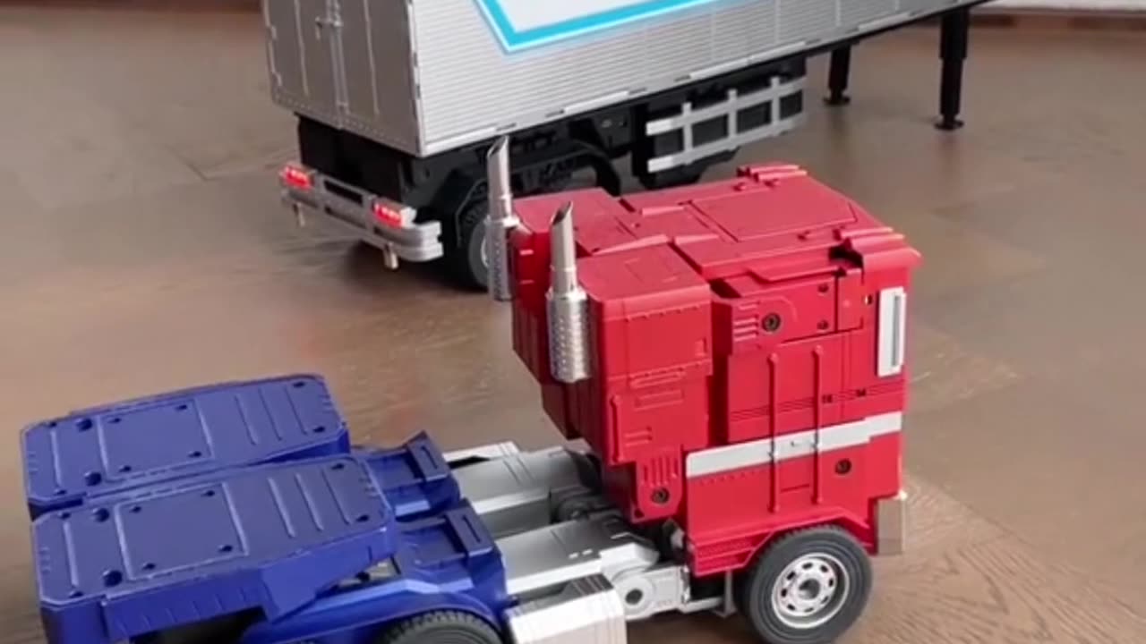 Robot truck fast and easy to make