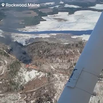 A train carrying hazardous materials has derailed and caught fire 📌#Rockwood | #Maine