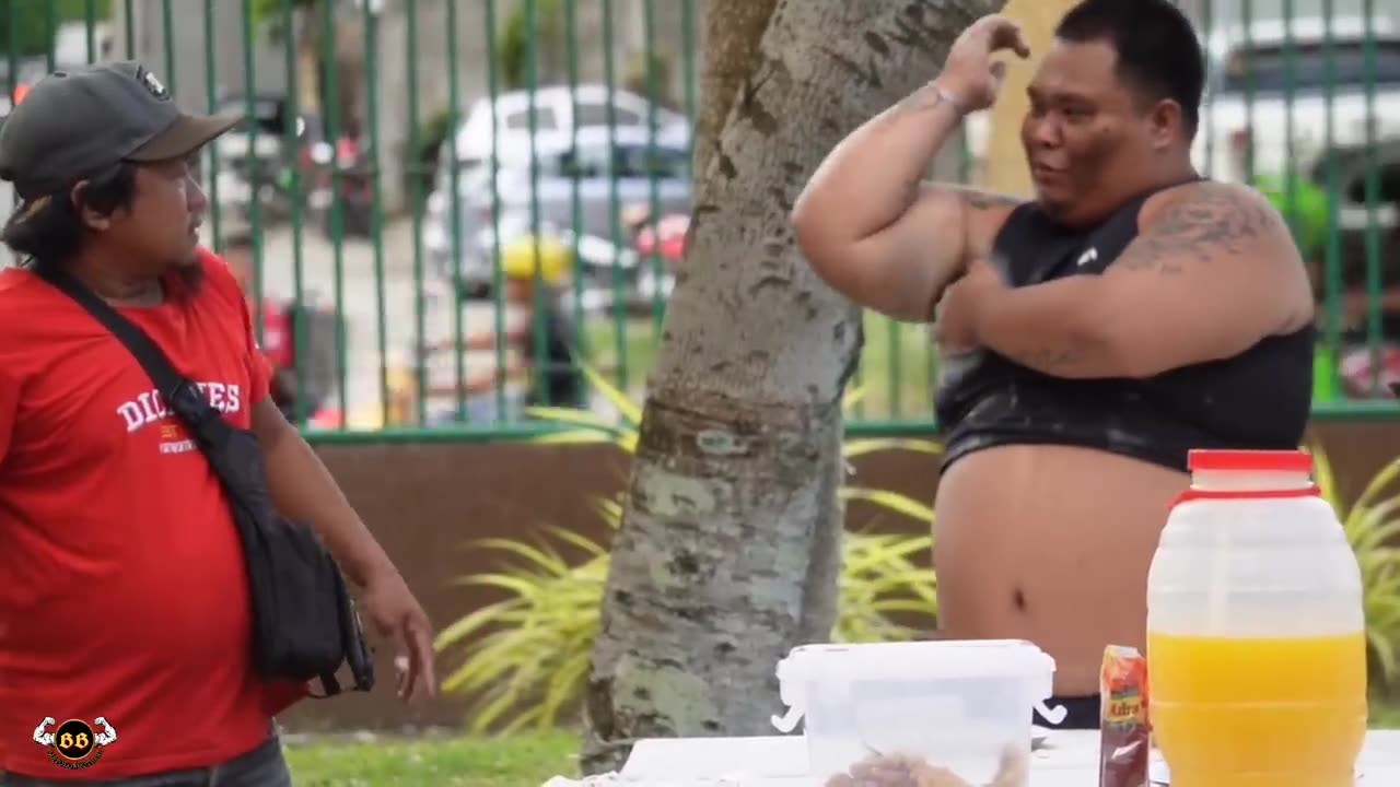 FAKE FOOD PUBLIC PRANKS! WATCH OUT NOW!!