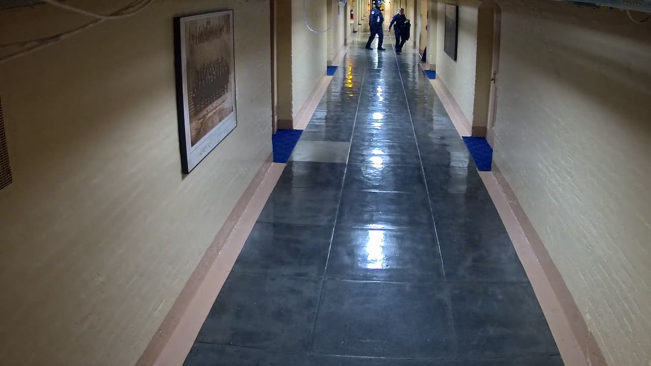 Camera0007USCSBAST52Hallway_2021-01-06_Starting_at_14h20min02s920ms.mp4