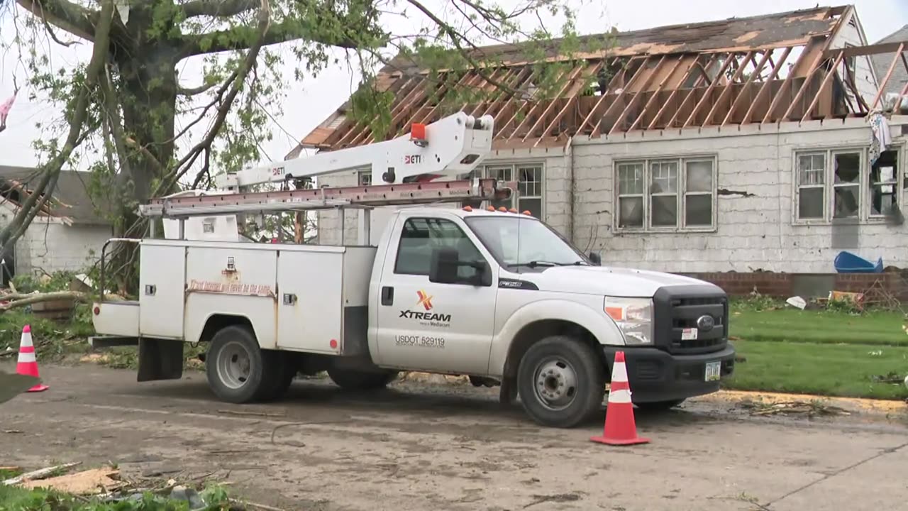 Central Iowa community picking up after tornado tears town apart