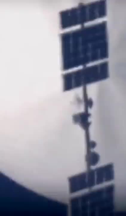 Viral Zoom Up on Chinese Balloon...Real or Fake?