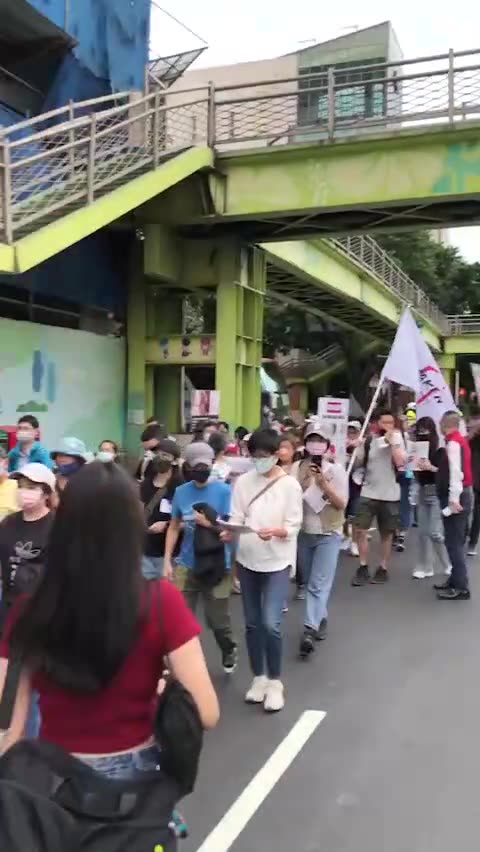 2022年5月21日台北抗議疫苗 / Protest against the vaccines in Taipei on May, 21st, 2022