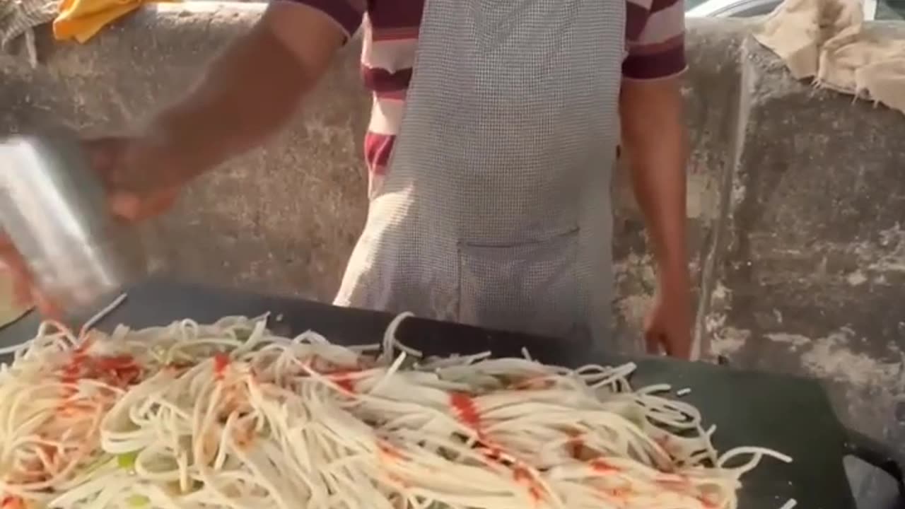 Mumbai college student favourite noodle 😍