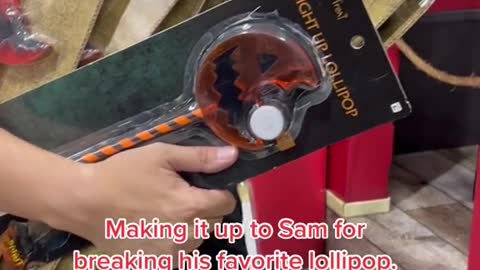 ОрMaking it up to Sam for breaking his favorite lollipop.