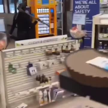 Woman robs Rite Aid in Venice Ca with a Pickaxe. 🤦‍♂️ Biden's America!