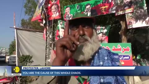 Chaos in Pakistan _imran supporters clash with public
