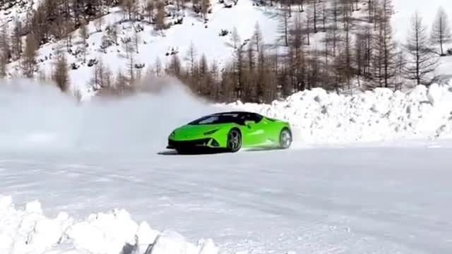 Lamborghini huracan # Don't imitate dangerous actions