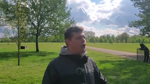 Speakers Corner - Bob Does a Question & Answer Session - How To Get Christian Co