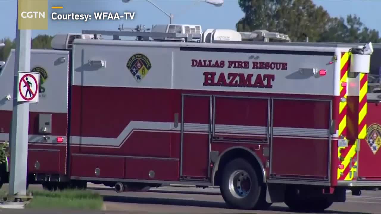 Two WW2 aircraft collide, crash during Dallas air show